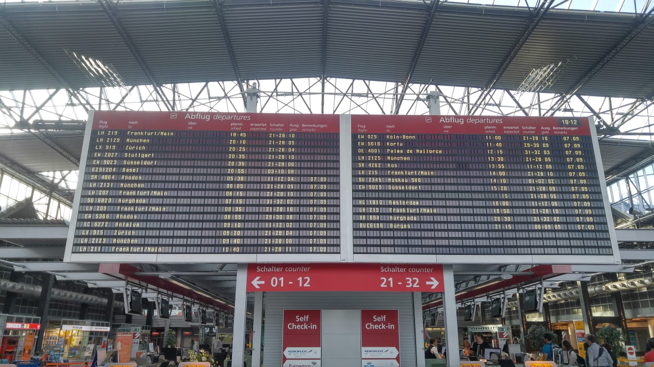 Flughafen Dresden Klotzsche, Flugtafel Arrival  06.09.2019. Flight, Flight no. From, Type, Arrival. Current. Belt, Status
LX919 nach Zrich